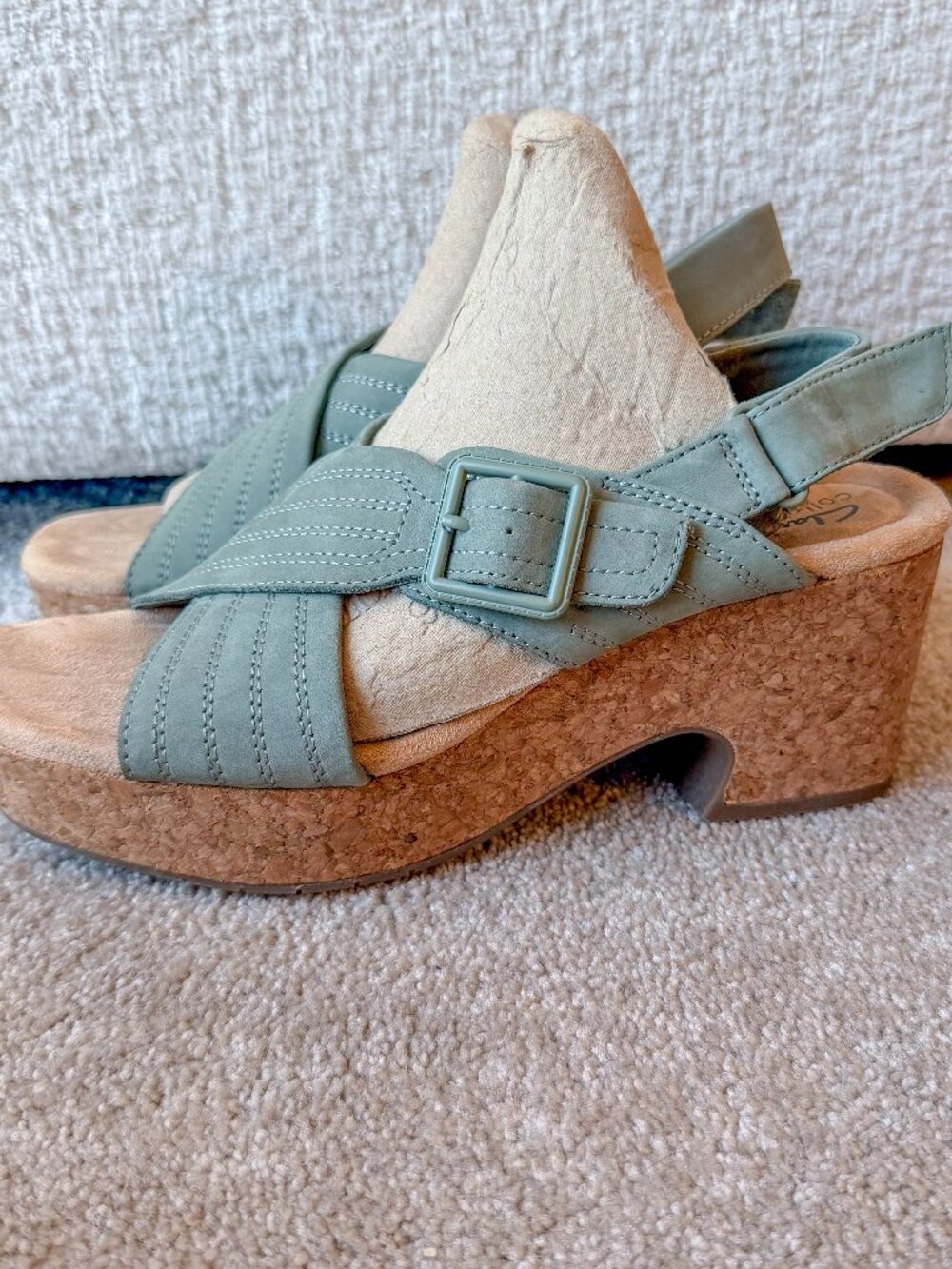 Clarks Collection Shoe Women's Nubuck Cork Platform Sandals Size 8 1/2 M